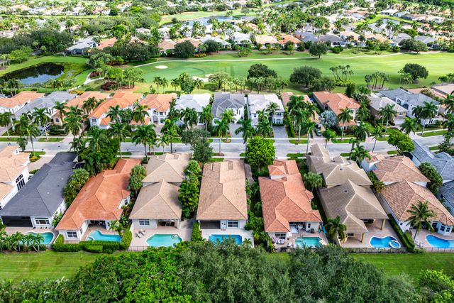 8138 Valhalla Drive, Delray Beach, FL 33446