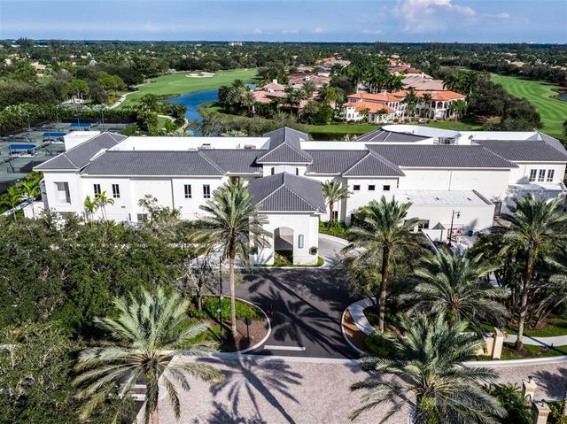 8138 Valhalla Drive, Delray Beach, FL 33446