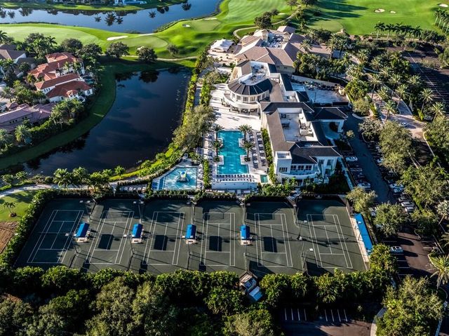 8138 Valhalla Drive, Delray Beach, FL 33446
