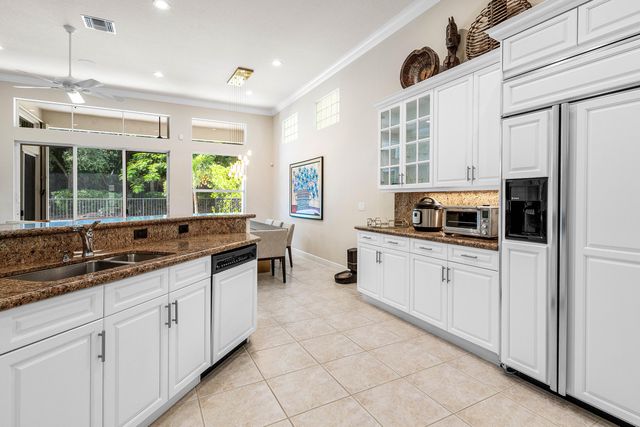 8138 Valhalla Drive, Delray Beach, FL 33446