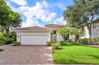 8138 Valhalla Drive, Delray Beach, FL 33446