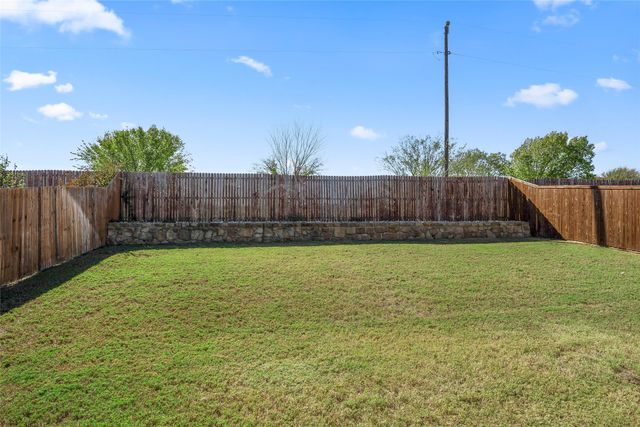 3233 Tamarack Lane, Denton, TX 76226