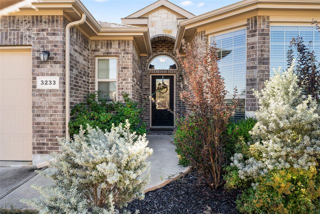 3233 Tamarack Lane, Denton, TX 76226