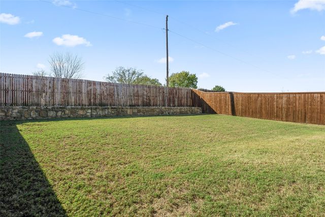 3233 Tamarack Lane, Denton, TX 76226