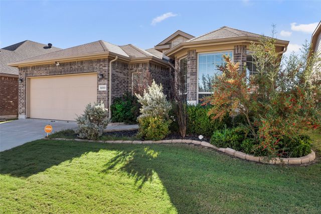 3233 Tamarack Lane, Denton, TX 76226