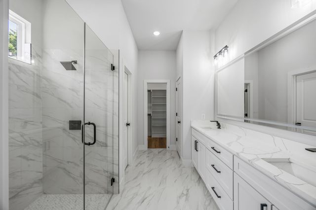 512 Waikiki Trail, Tool, TX 75143