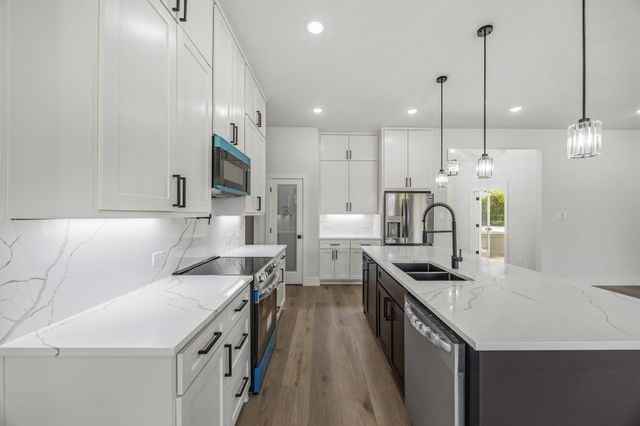 512 Waikiki Trail, Tool, TX 75143