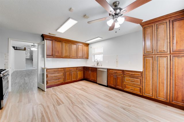6930 Haven Creek Drive, Katy, TX 77449