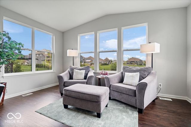 8594 Verbena Road, Zionsville, IN 46077