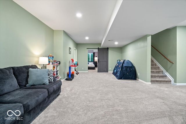 8594 Verbena Road, Zionsville, IN 46077