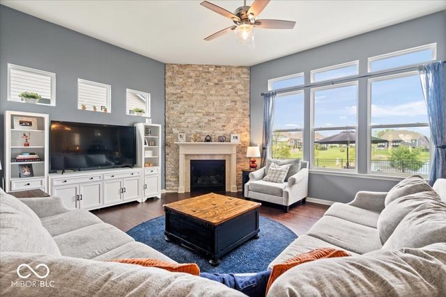 8594 Verbena Road, Zionsville, IN 46077