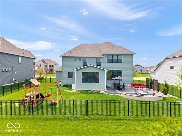 8594 Verbena Road, Zionsville, IN 46077