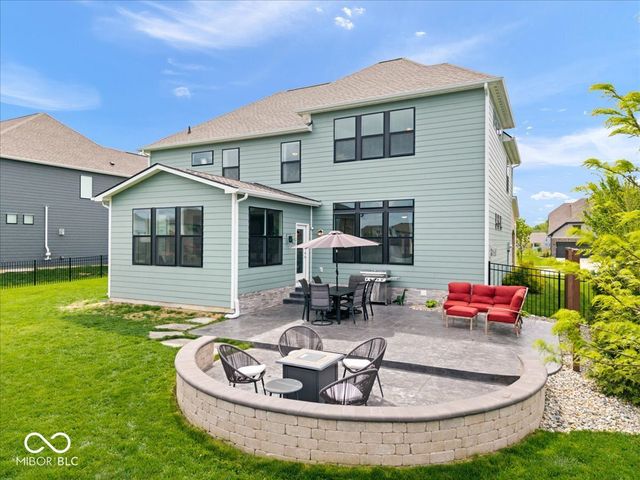 8594 Verbena Road, Zionsville, IN 46077