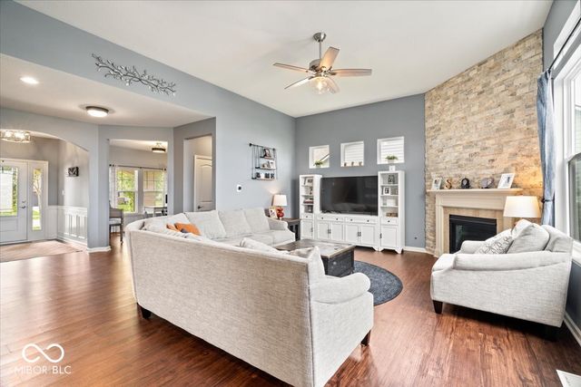 8594 Verbena Road, Zionsville, IN 46077