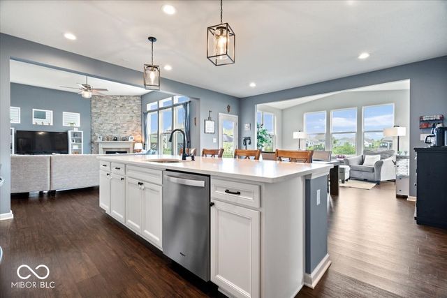 8594 Verbena Road, Zionsville, IN 46077