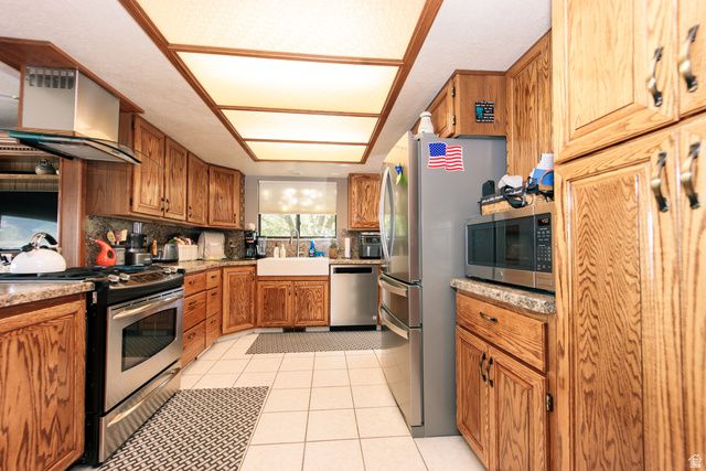 389 E 3350 N, North Ogden, UT 84414