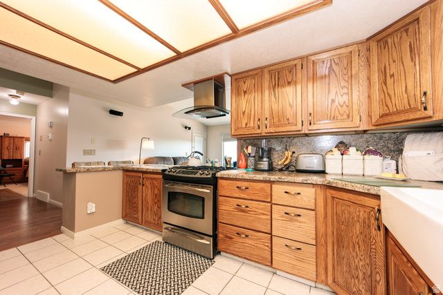 389 E 3350 N, North Ogden, UT 84414
