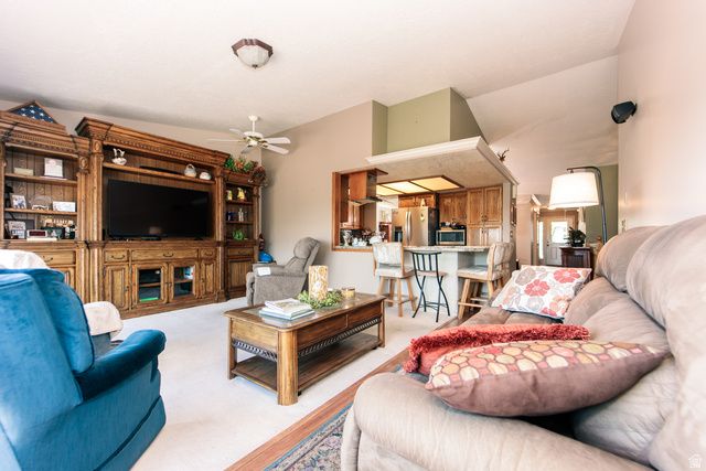 389 E 3350 N, North Ogden, UT 84414