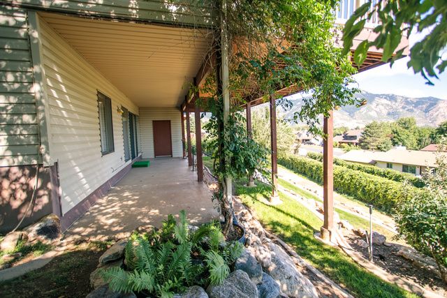 389 E 3350 N, North Ogden, UT 84414