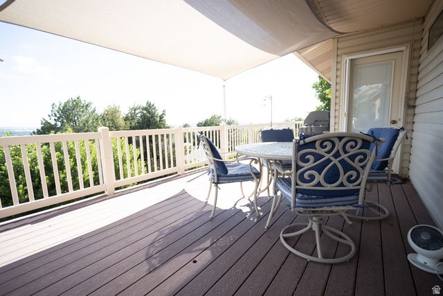 389 E 3350 N, North Ogden, UT 84414