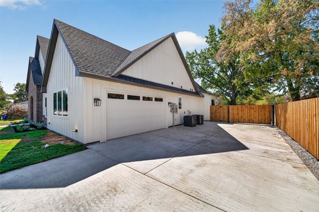 717 Easley Street, White Settlement, TX 76108