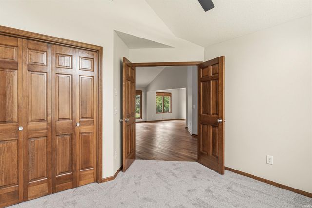 9909 Hidden Meadows Place, Fort Wayne, IN 46825