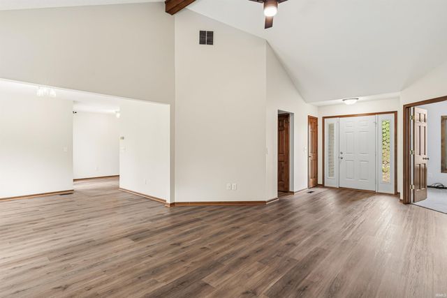 9909 Hidden Meadows Place, Fort Wayne, IN 46825