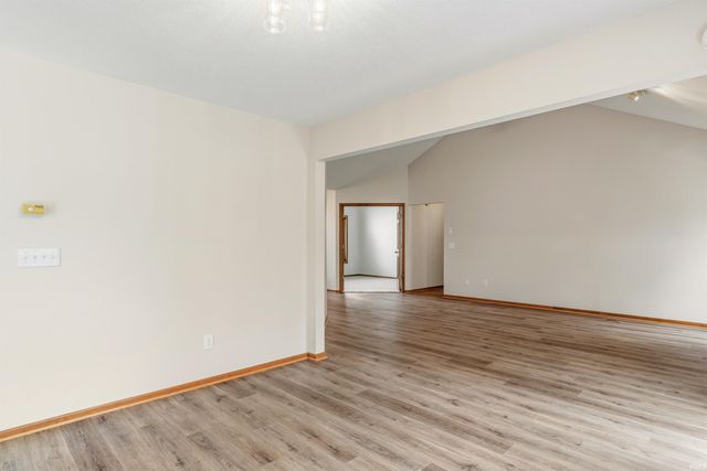 9909 Hidden Meadows Place, Fort Wayne, IN 46825