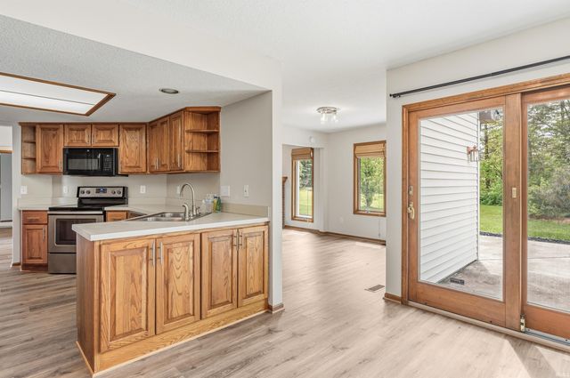 9909 Hidden Meadows Place, Fort Wayne, IN 46825
