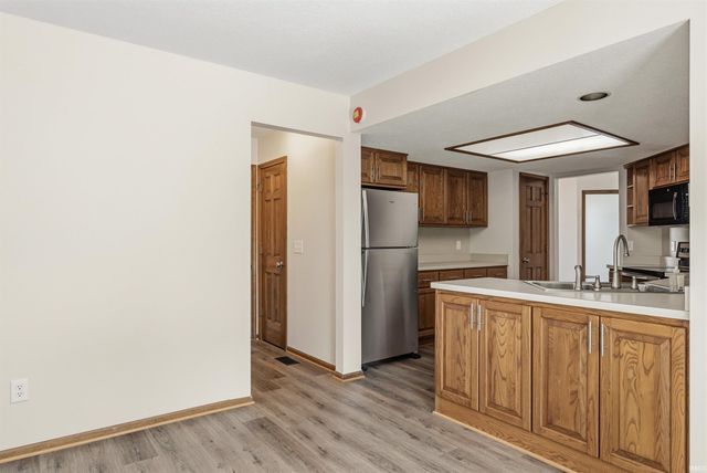 9909 Hidden Meadows Place, Fort Wayne, IN 46825