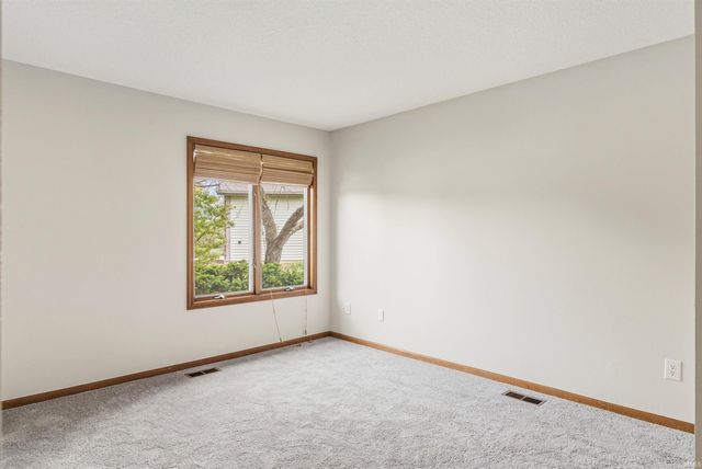 9909 Hidden Meadows Place, Fort Wayne, IN 46825