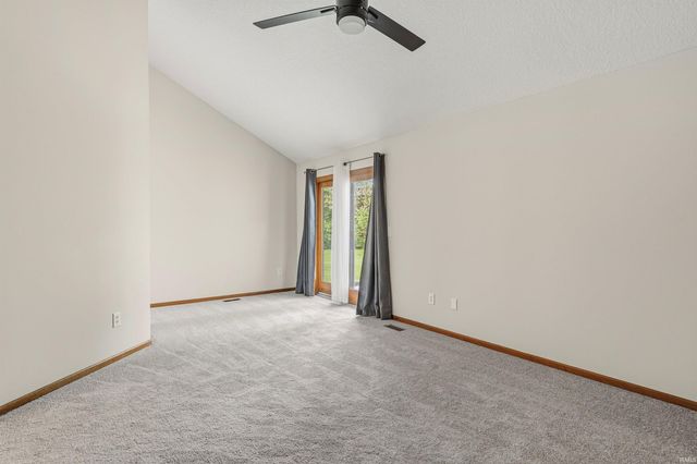 9909 Hidden Meadows Place, Fort Wayne, IN 46825