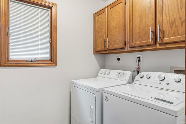 9909 Hidden Meadows Place, Fort Wayne, IN 46825