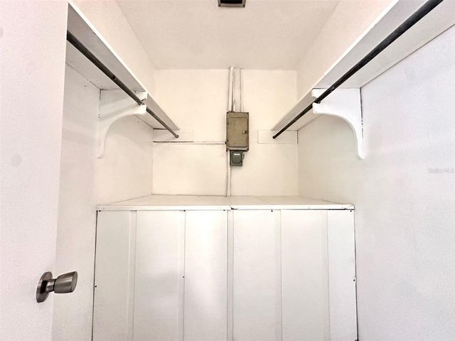 2035 EDGEWATER DRIVE 6, Clearwater, FL 33755