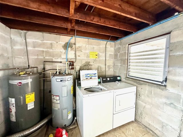 2035 EDGEWATER DRIVE 6, Clearwater, FL 33755