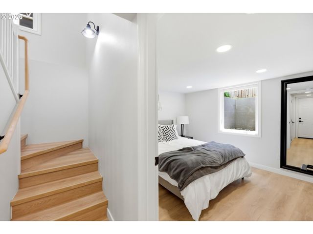 1116 Se STEPHENS St, Portland, OR 97214