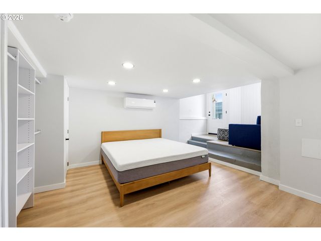 1116 Se STEPHENS St, Portland, OR 97214