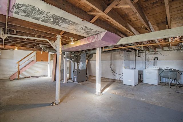 1613 I Avenue, Cedar Rapids, IA 52402