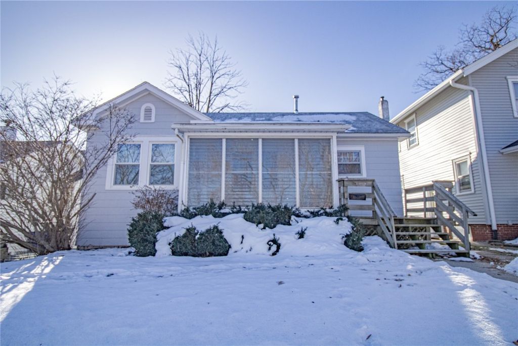 1613 I Avenue, Cedar Rapids, IA 52402