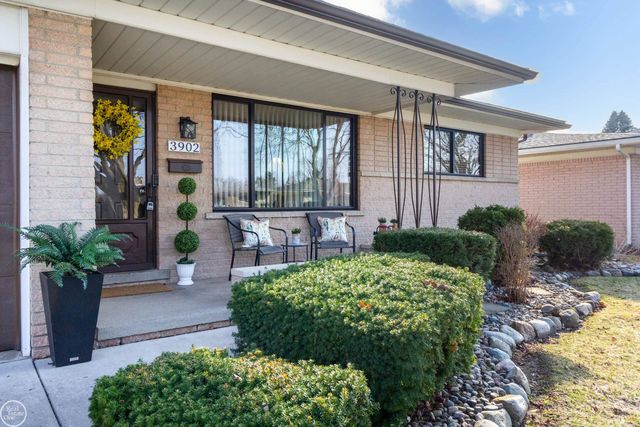 3902 Marlene Drive, Warren, MI 48092