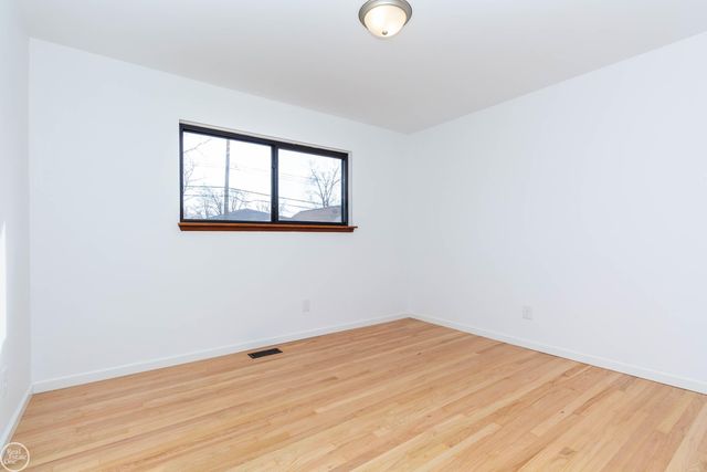 3902 Marlene Drive, Warren, MI 48092