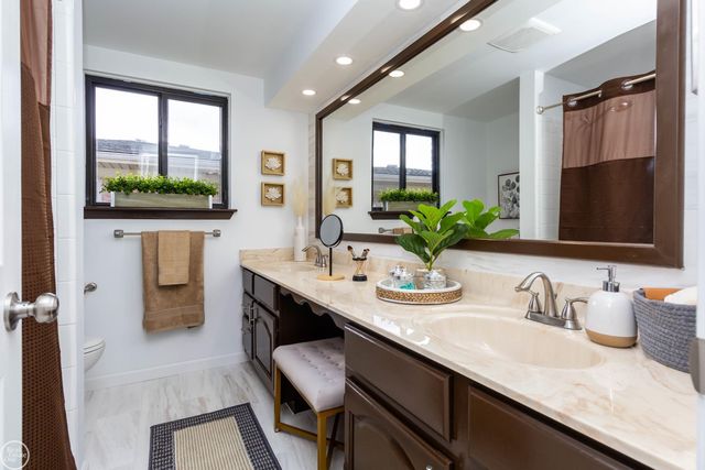 3902 Marlene Drive, Warren, MI 48092