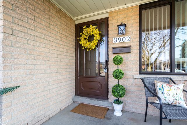 3902 Marlene Drive, Warren, MI 48092