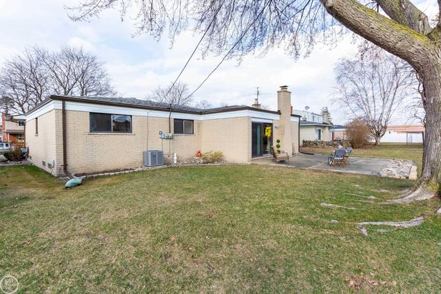 3902 Marlene Drive, Warren, MI 48092