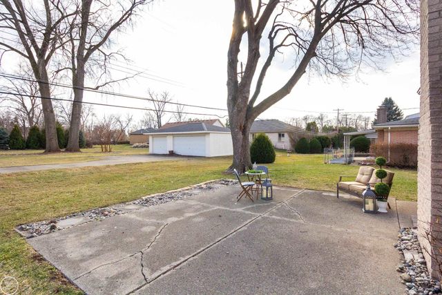 3902 Marlene Drive, Warren, MI 48092