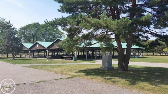 3902 Marlene Drive, Warren, MI 48092