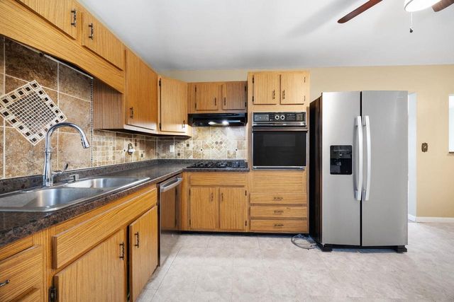 1993 Meadow Drive, Beloit, WI 53511