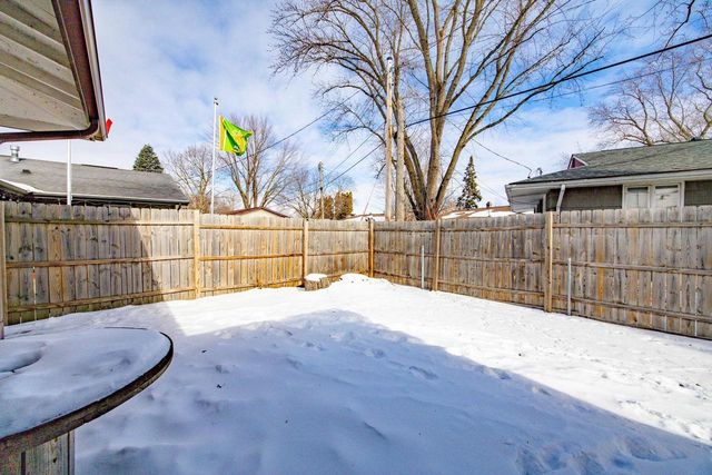 1993 Meadow Drive, Beloit, WI 53511