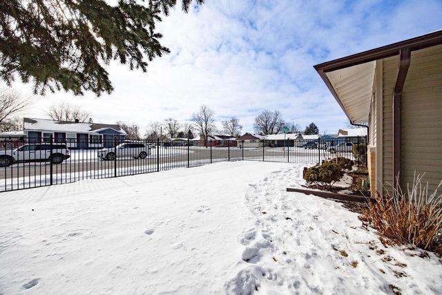 1993 Meadow Drive, Beloit, WI 53511