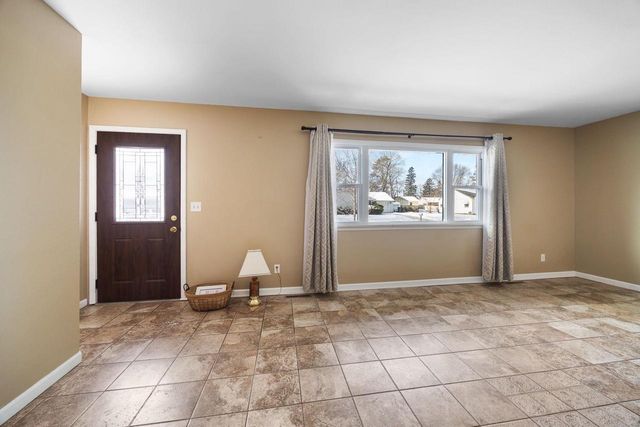 1993 Meadow Drive, Beloit, WI 53511